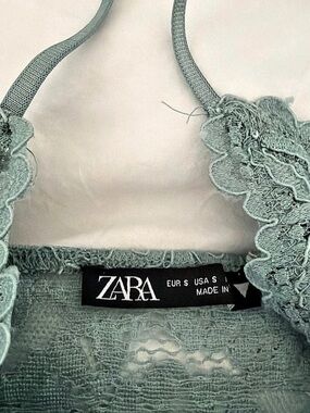 Zara Floral Lace Crop Top in Green Size Small Like New